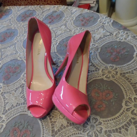Prada Rose Pink Patent Leather Peep Toe Platform Heels Size 38B - Picture 4 of 16